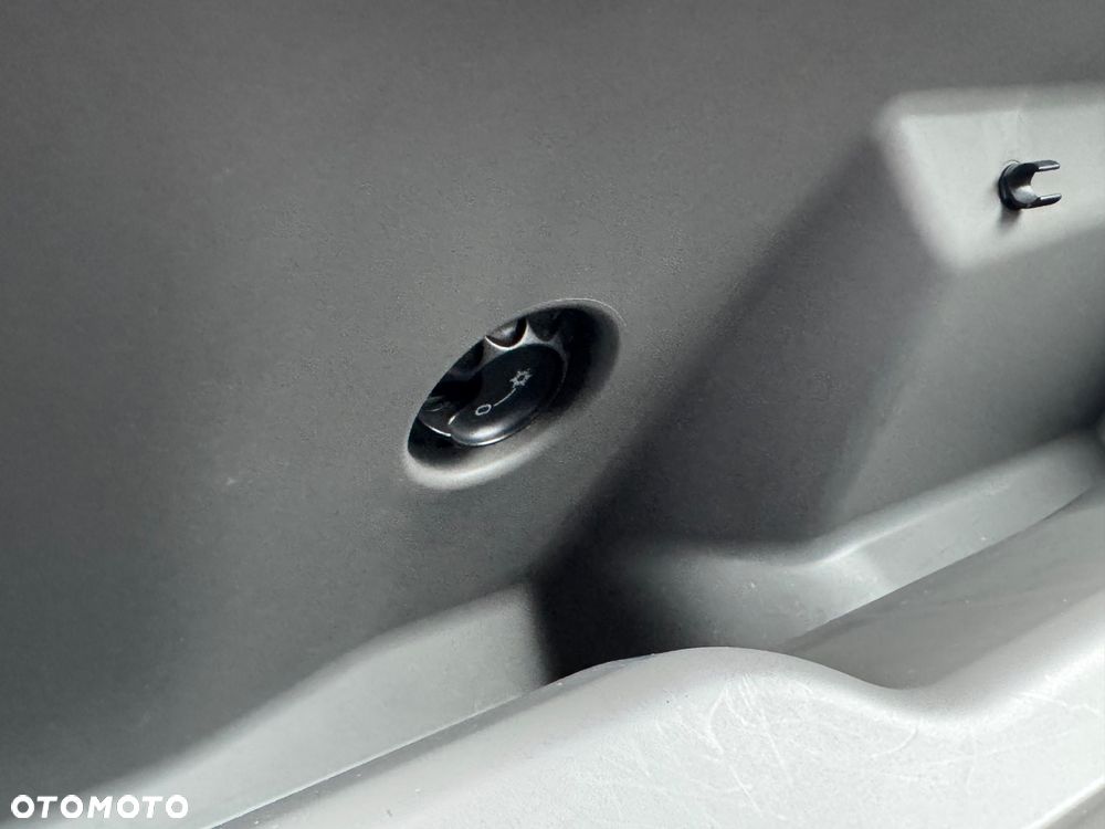 Volkswagen Transporter - 37