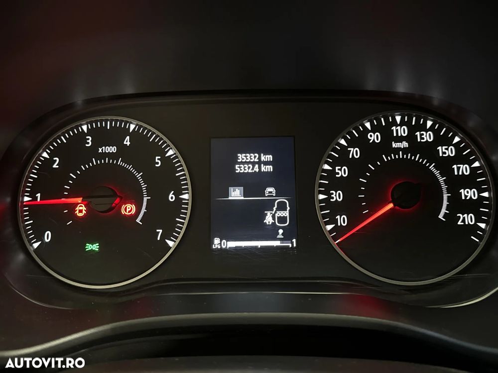 Dacia Sandero Stepway - 11
