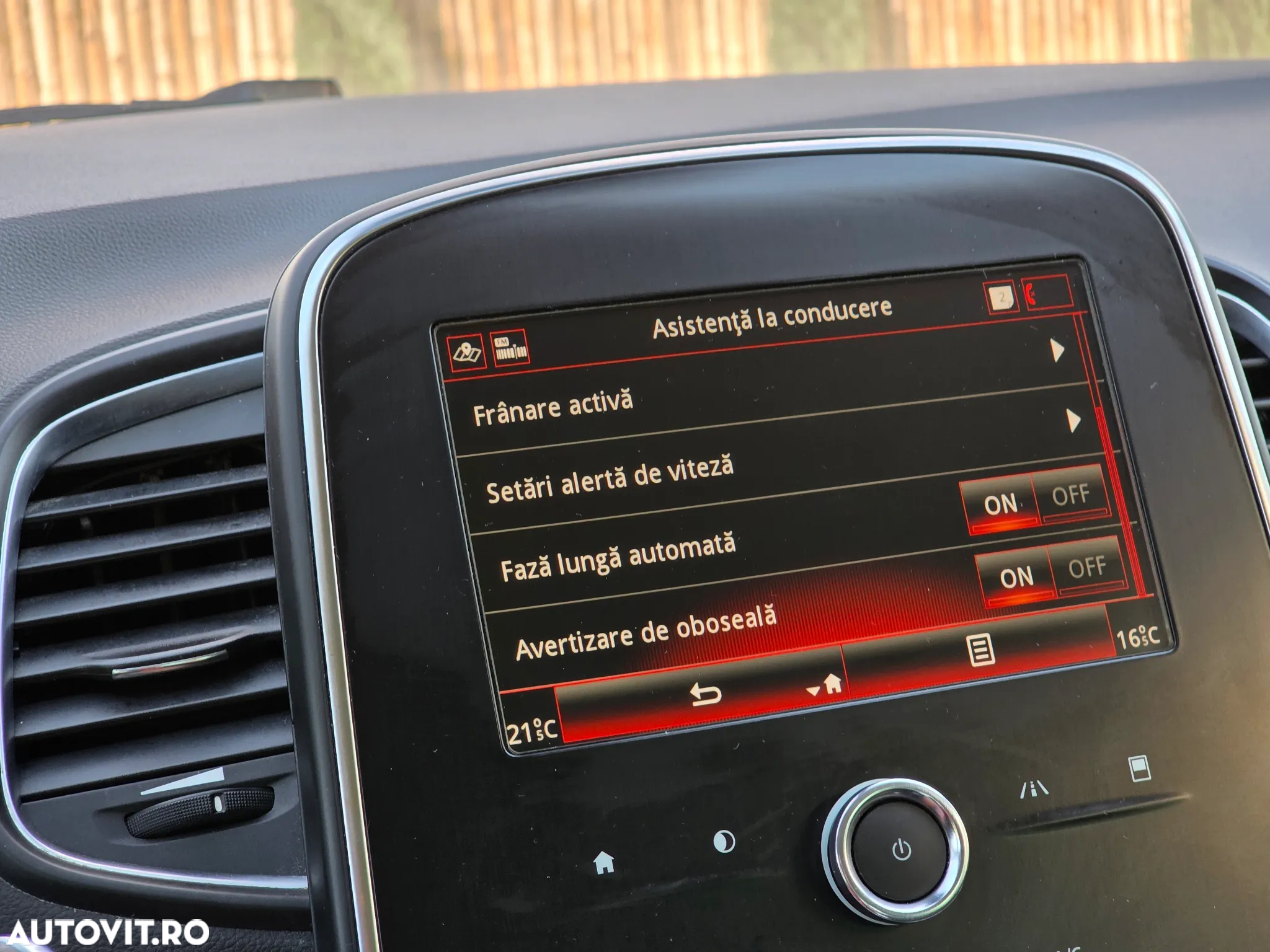 Renault Grand Scenic BLUE dCi 120 EDC BUSINESS EDITION - 34