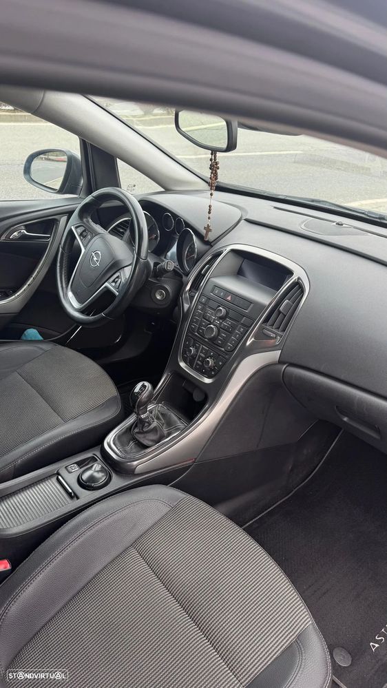 Opel Astra Sports Tourer - 16