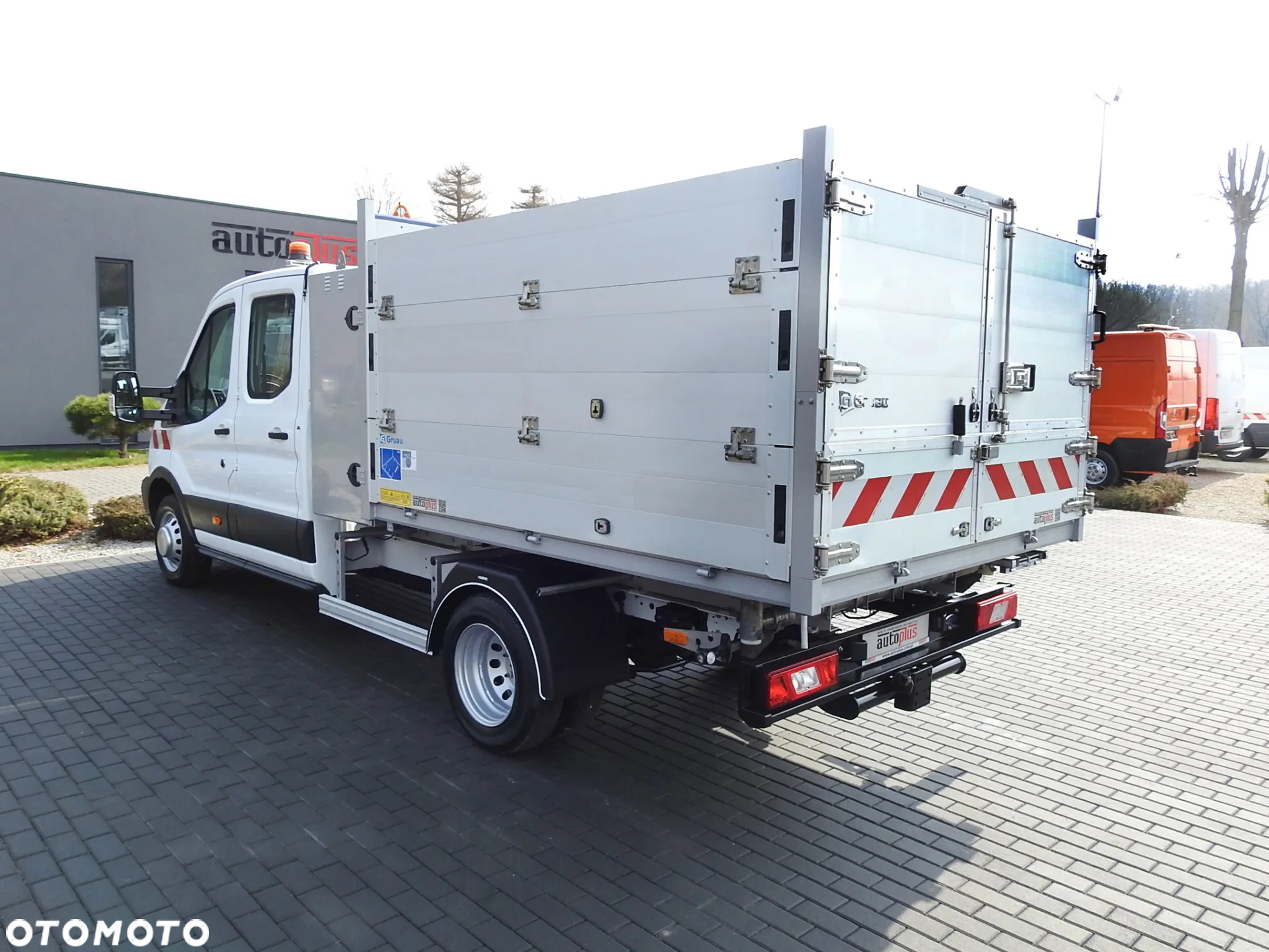 Ford TRANSIT  WYWROTKA PODWÓJNA KABINA DOKA 7 MIEJSC TEMPOMAT LEDY BLIŹNIACZE KOŁA KLIMATYZACJA 130KM [ E38372 ] - 10