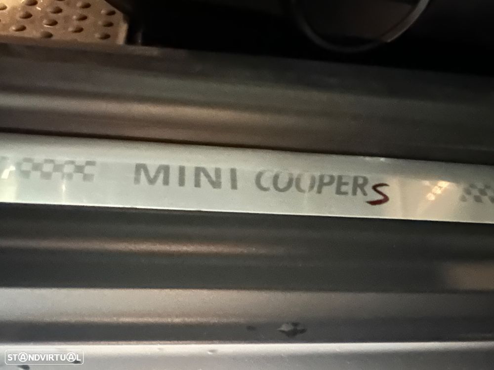MINI Cabrio Cooper SD - 21