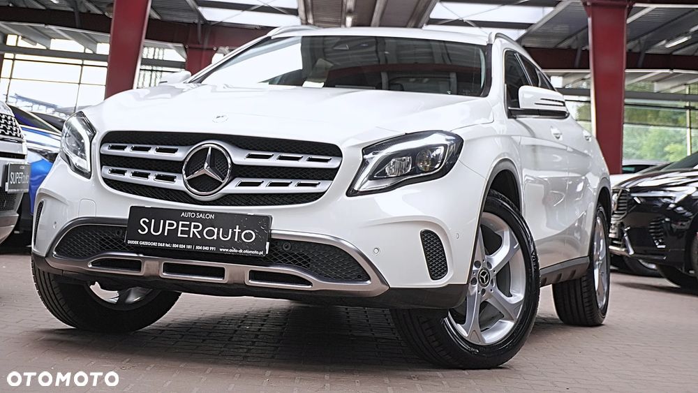 Mercedes-Benz GLA 200 7G-DCT - 5