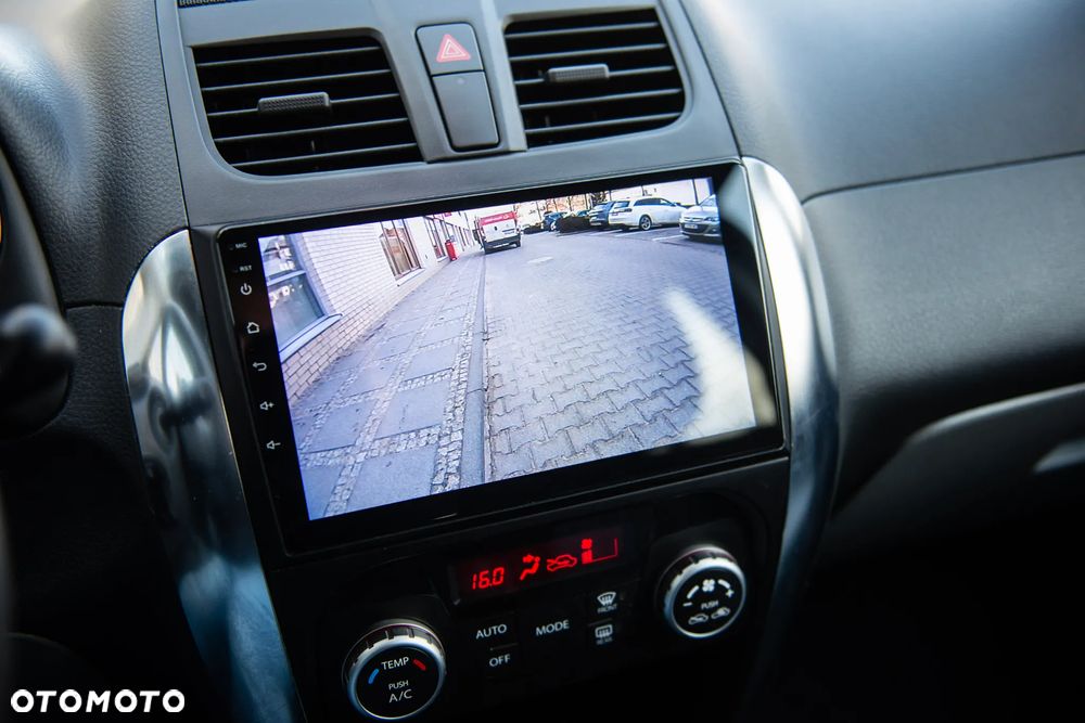 Suzuki SX4 1.6 VVT 4x4 Style - 31