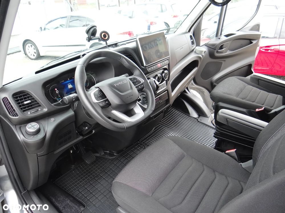Iveco DAILY 35S-210-HiMATIC,AiR PRO,LEDY,NAVI, WEBASTO,SYPIALNIA LAMAX - 20
