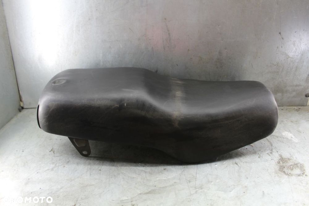 Suzuki GN 125 kanapa siedzenie - 1