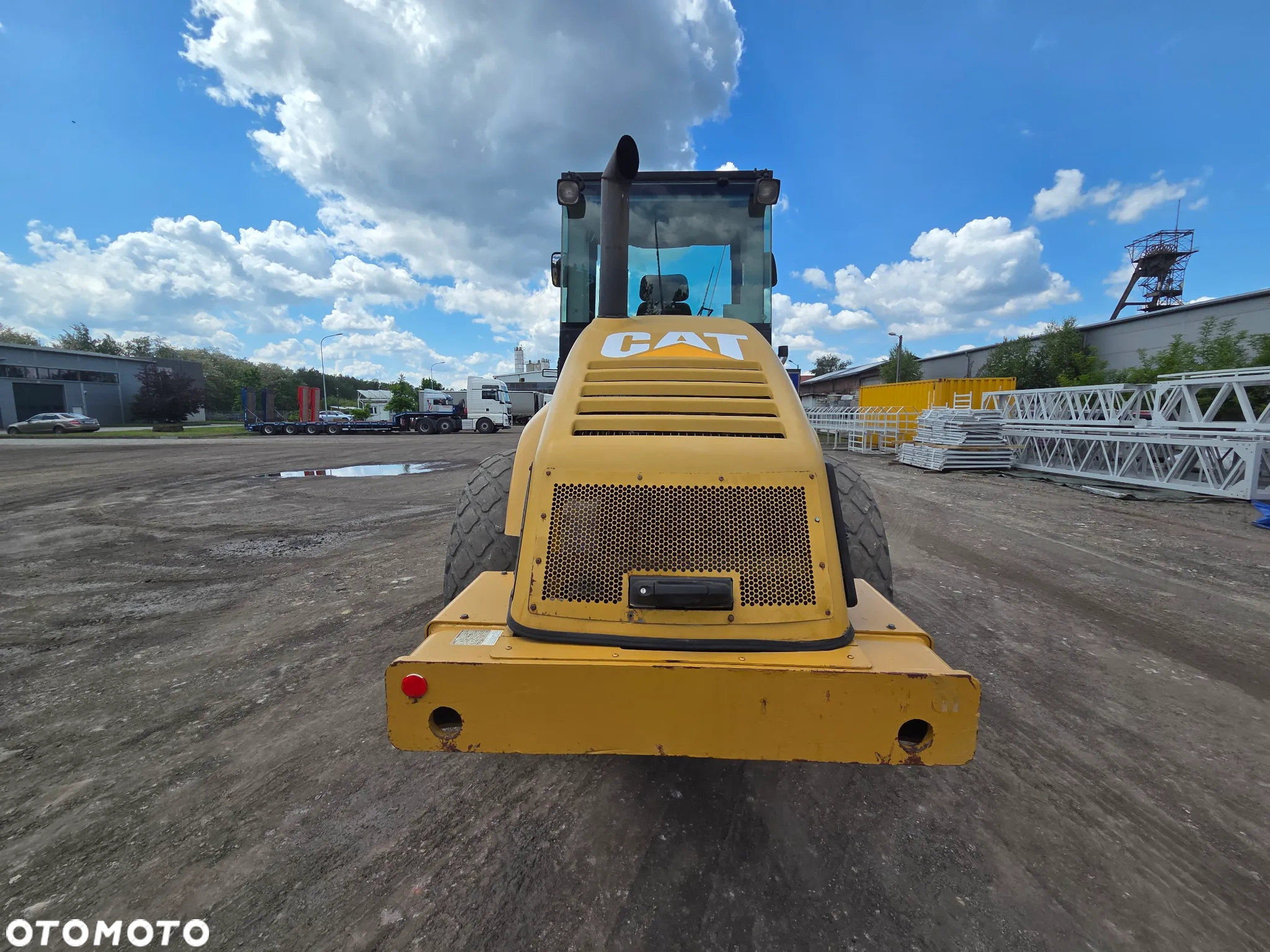 Caterpillar CAT 663 E - 4