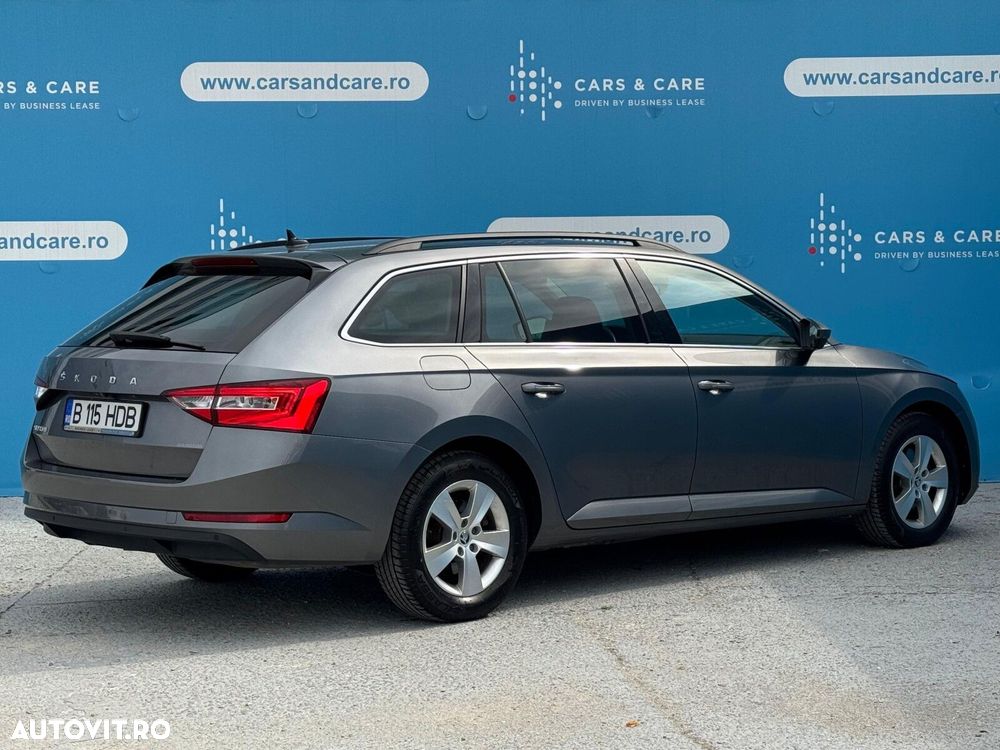 Skoda Superb 2.0 TDI DSG Ambition - 5