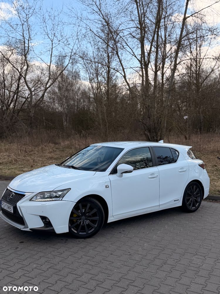 Lexus CT 200h F Sport - 22