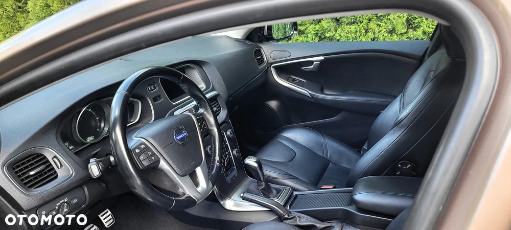 Volvo V40 D4 Drive-E Momentum - 7
