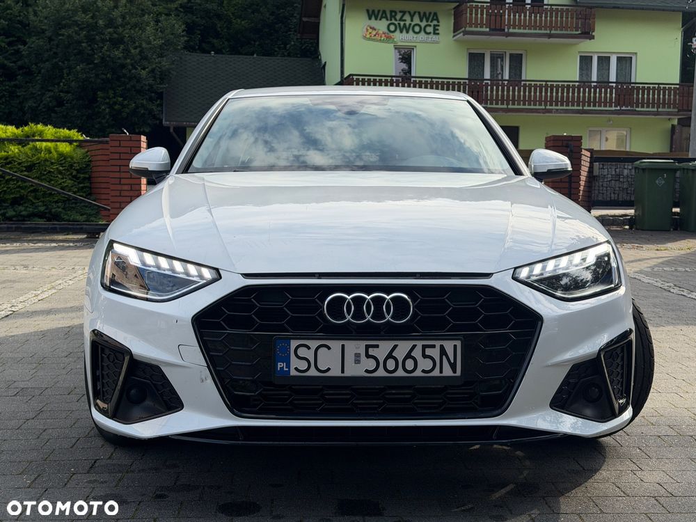 Audi A4 Limousine - 8