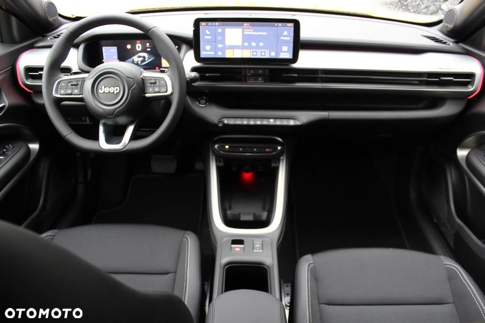 Jeep Avenger 1.2 T3 mHEV Summit FWD eDCT6 - 8