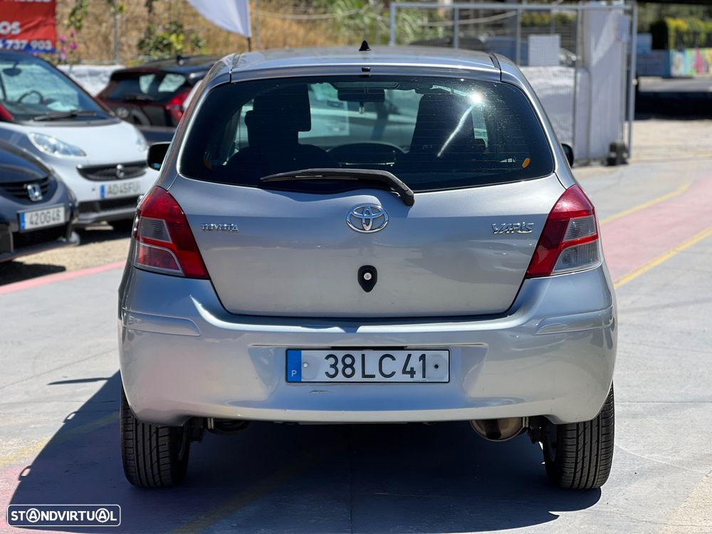Toyota Yaris 1.4 D-4D Sol - 3