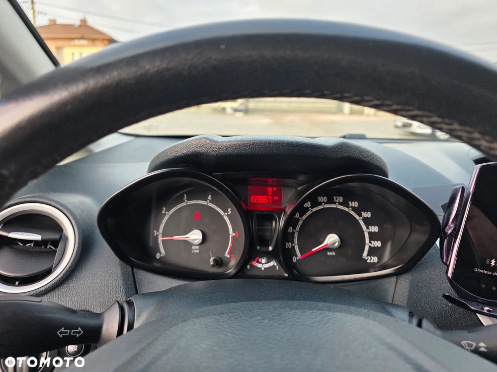 Ford Fiesta 1.25 Ghia EU5 - 19