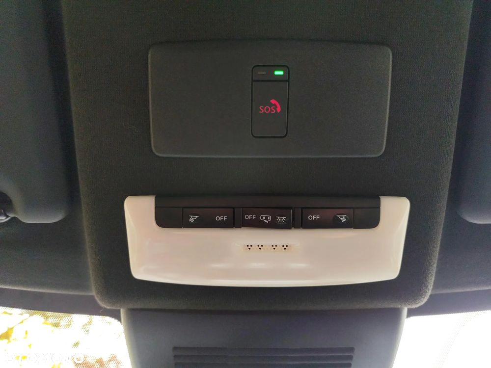 Nissan Juke 1.0 DIG-T Kiiro - 31