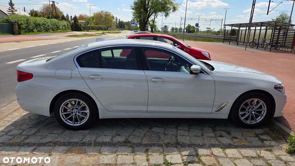 BMW Seria 5 518d - 3