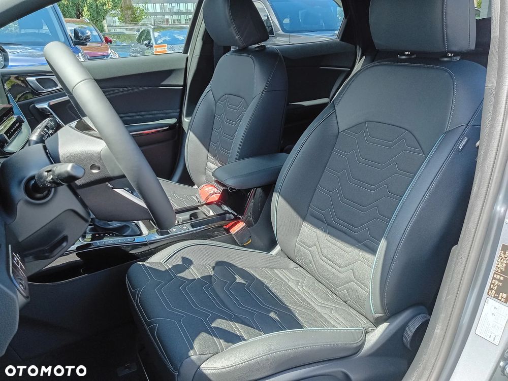 Kia XCeed 1.6 T-GDI Tribute DCT - 14