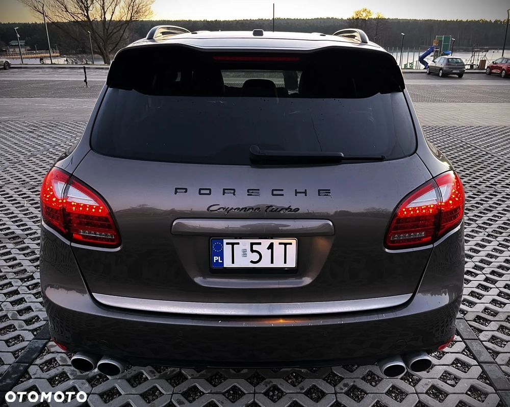 Porsche Cayenne Turbo - 3
