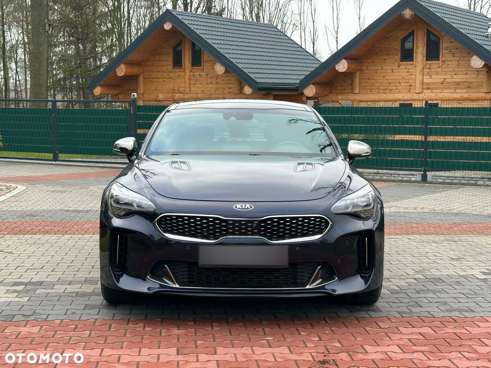 Kia Stinger - 2