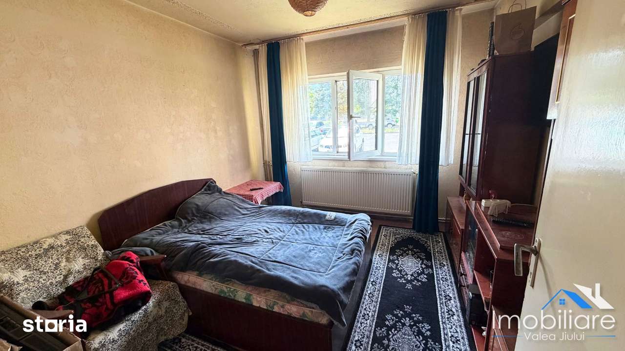 Apartament 3 camere de vânzare – Str. Bărbăteni | Lupeni — fotografia 3