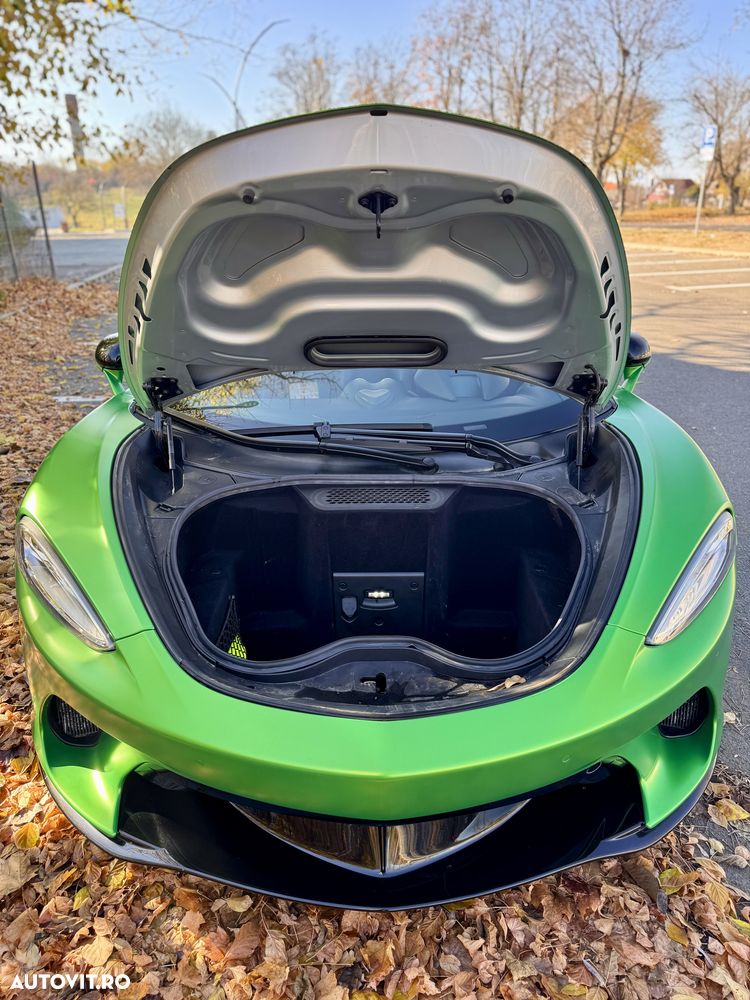 McLaren GT - 7