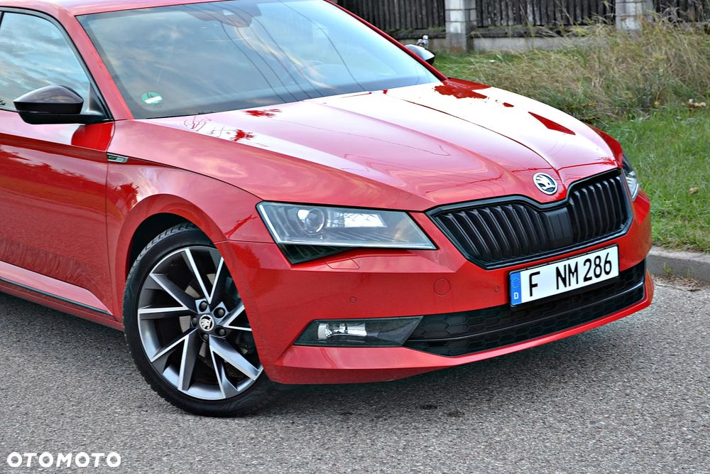 Skoda Superb 2.0 TDI 4x4 DSG Sportline - 23