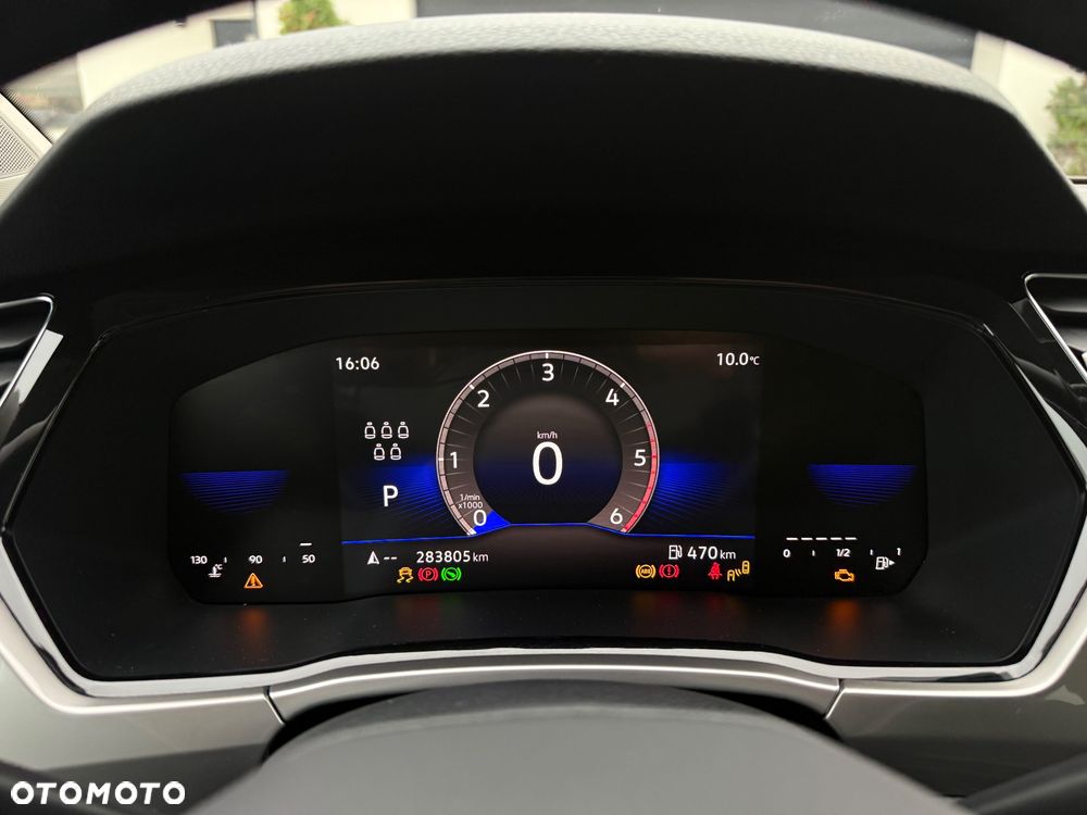 Volkswagen Touran - 17