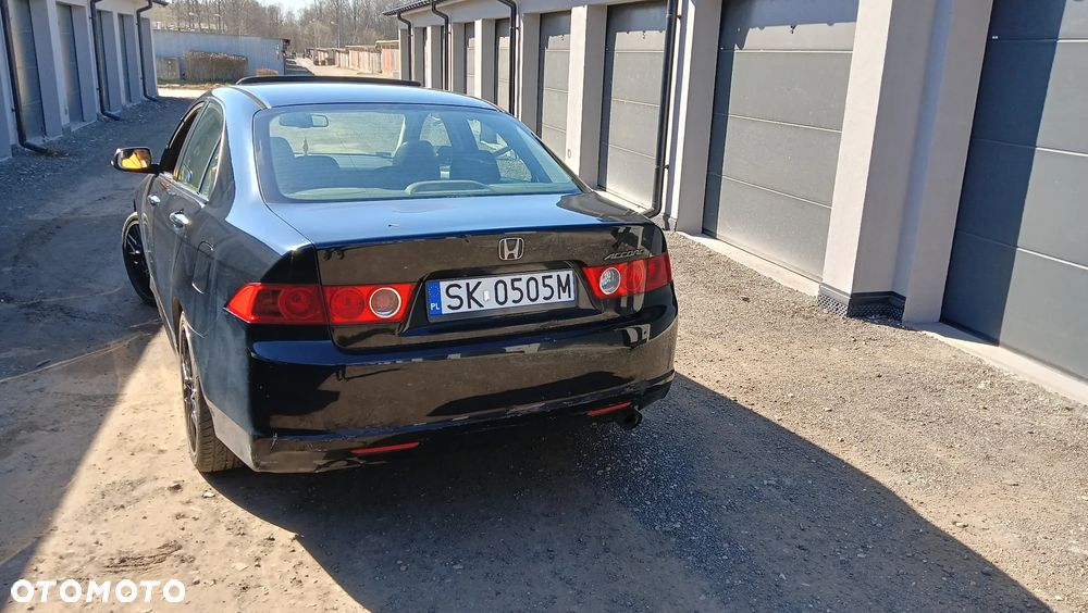 Honda Accord 2.0 Executive - 12