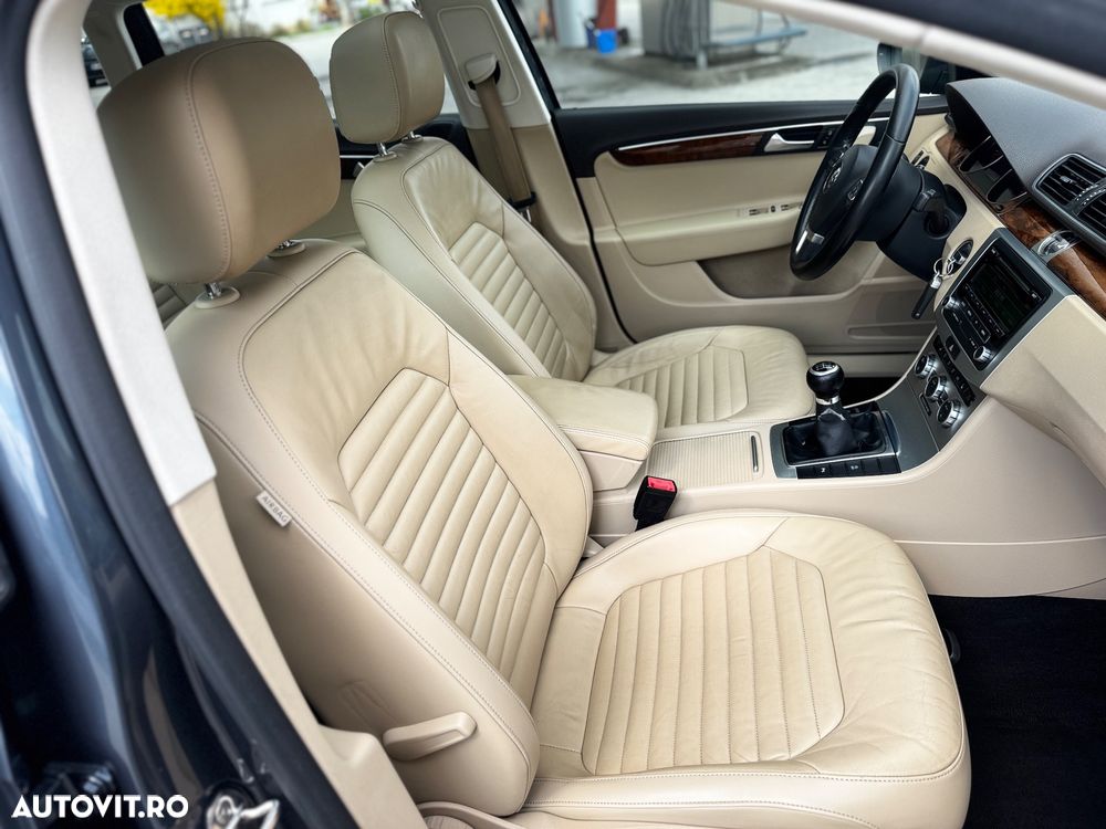 Volkswagen Passat 1.4 TSI BlueMotion Technology Highline - 13