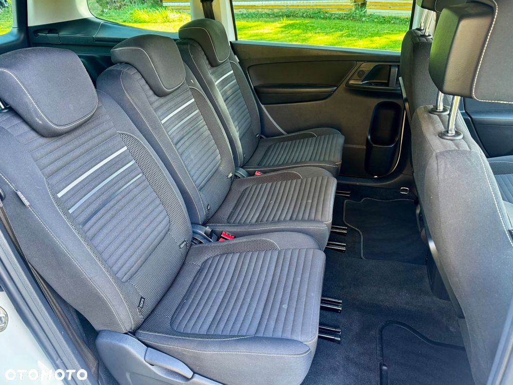 Volkswagen Sharan - 9