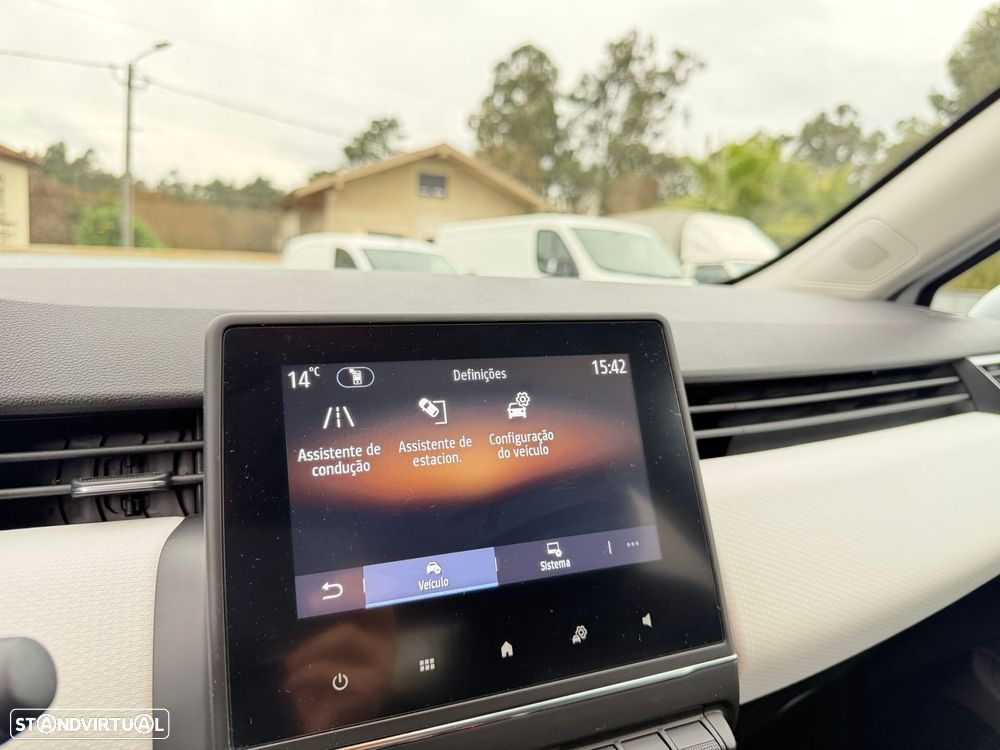 Renault Clio 1.5 Blue dCi Evolution - 12