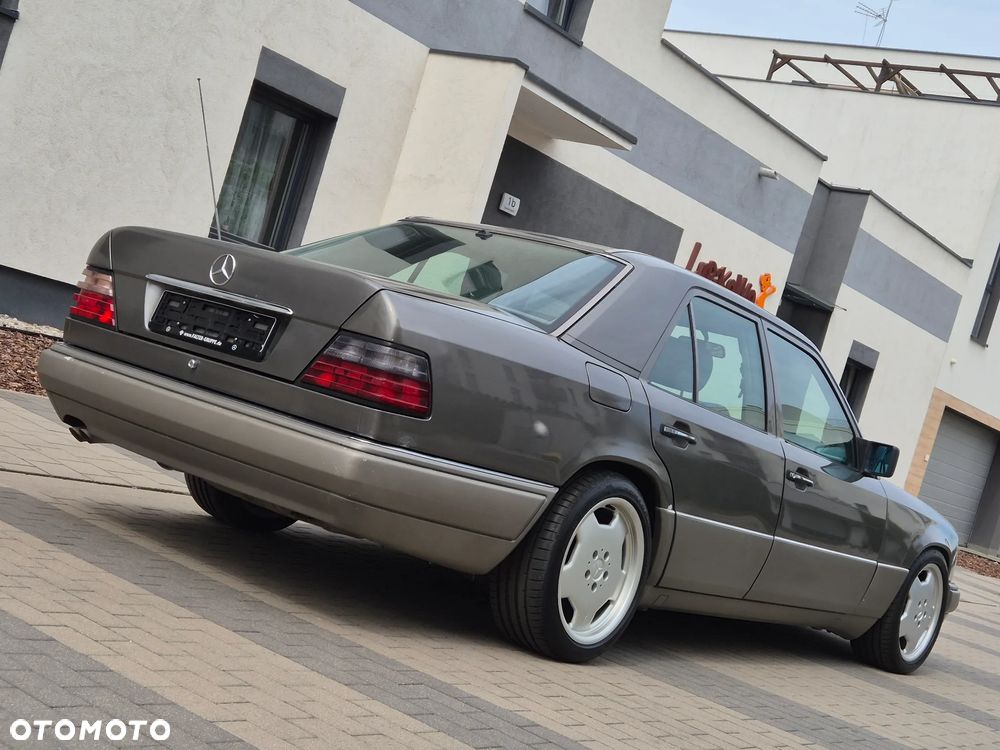 Mercedes-Benz W124 (1984-1993) - 4