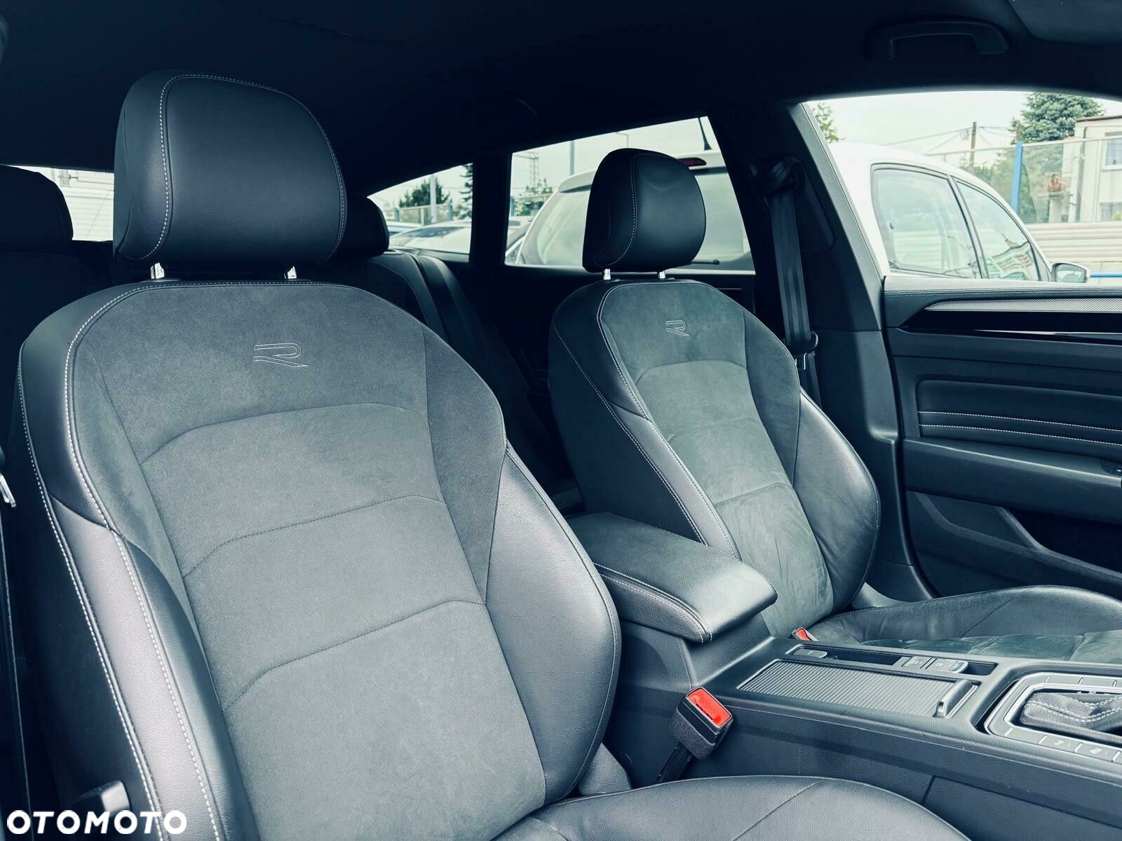 Volkswagen Arteon 2.0 TDI R-Line DSG - 21