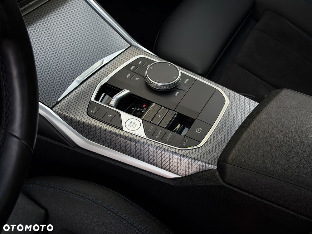 BMW Seria 3 320d M Sport Shadow sport - 17