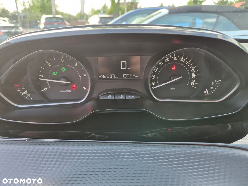 Peugeot 2008 - 37