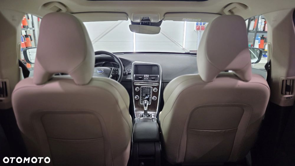 Volvo XC 60 D5 AWD Summum - 15
