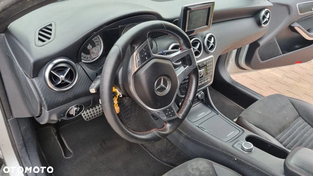 Mercedes-Benz Klasa A 200 CDI (BlueEFFICIENCY) 7G-DCT AMG Sport - 27