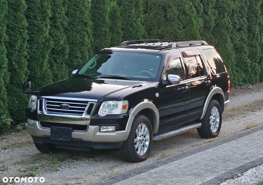 Ford Explorer 4.6 - 1
