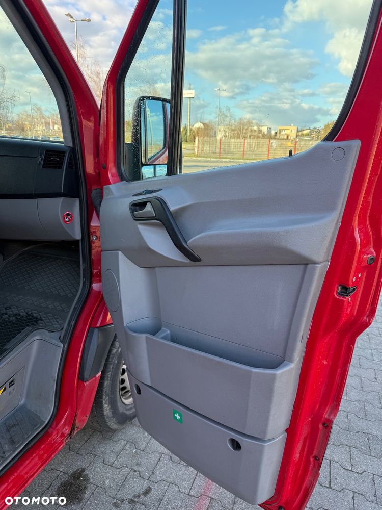 Mercedes-Benz Sprinter - 9