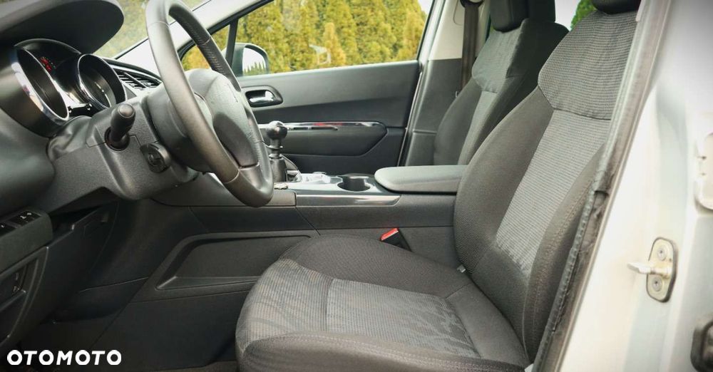 Peugeot 3008 1.6 THP Active - 16