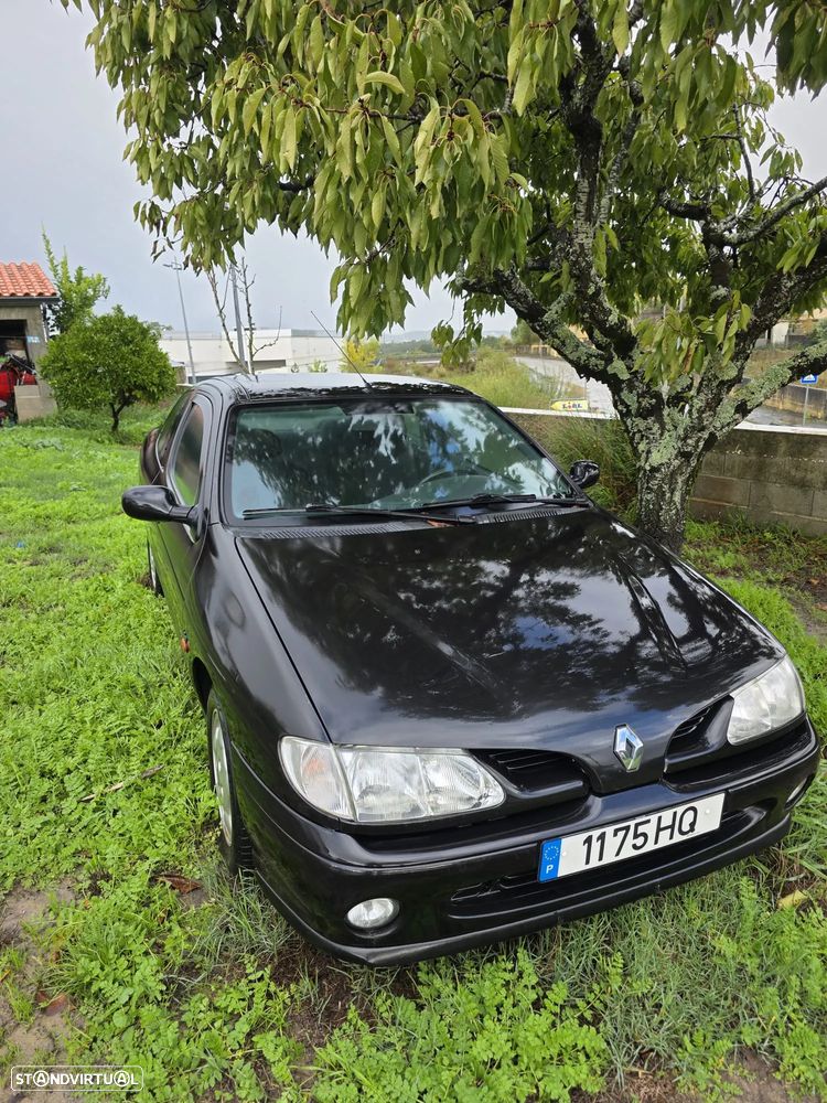Renault Mégane Grand Coupe ver-2-0-16v - 2