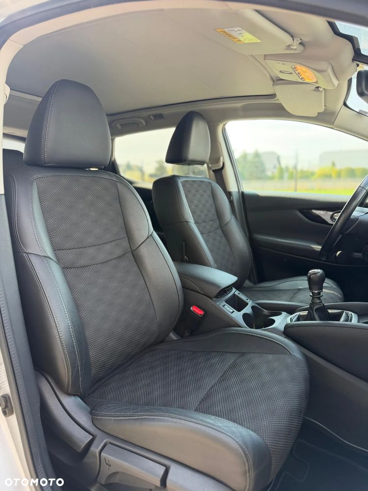 Nissan Qashqai 1.2 DIG-T Tekna - 12
