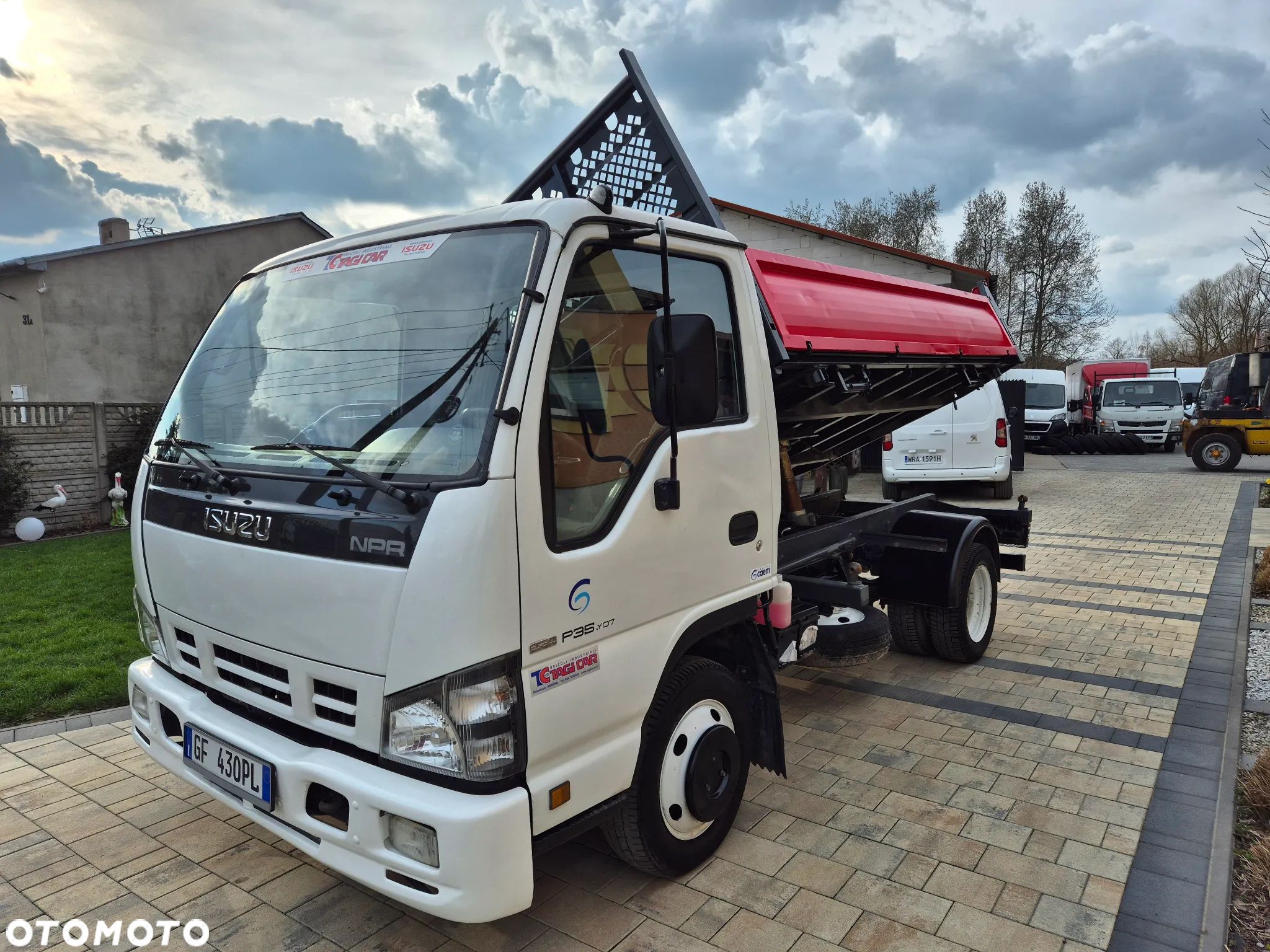 Isuzu ISUZU NPR WYWROTKA KIPER 3 STRONY ORYGINAŁ BEZ KOROZJI - 1