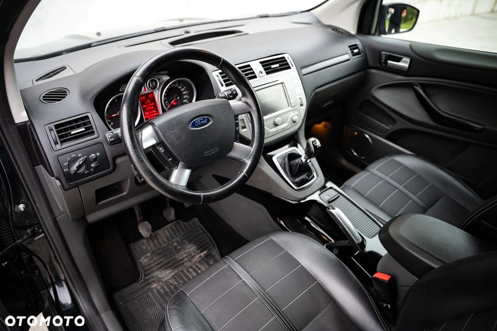 Ford Kuga - 9
