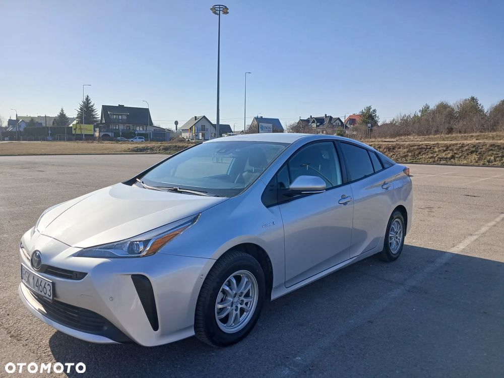 Toyota Prius Hybrid - 5