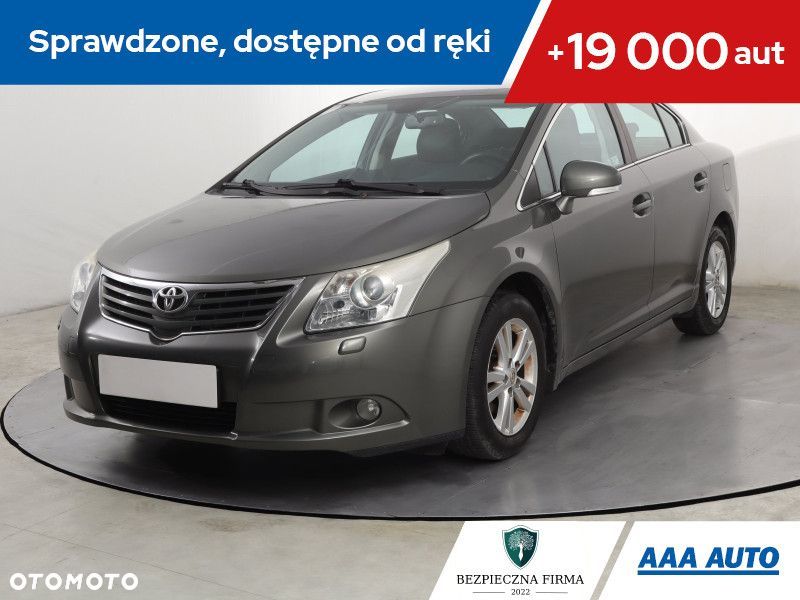 Toyota Avensis - 2