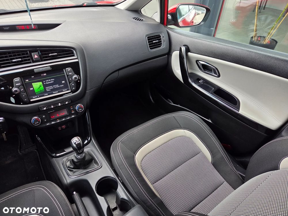 Kia Ceed 1.6 CRDi 136 ISG Platinum Edition - 21
