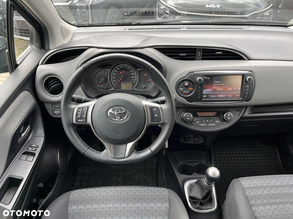 Toyota Yaris 1.33 Premium - 13