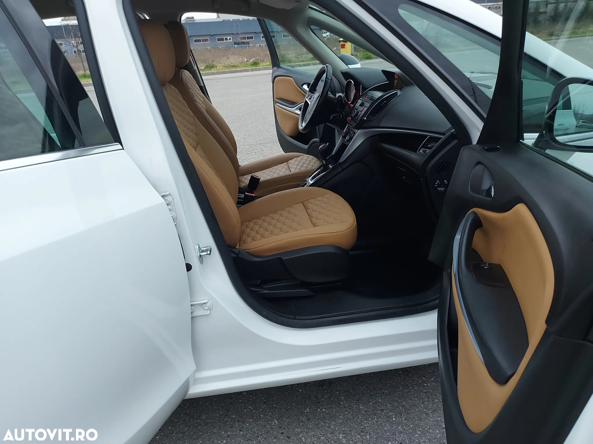Opel Zafira - 12