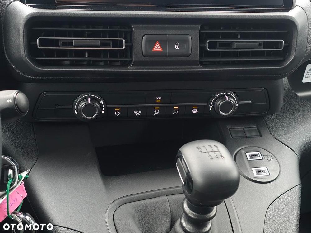 Opel Combo Cargo 1.5 BlueHDi L2 (brygadówka) - 22